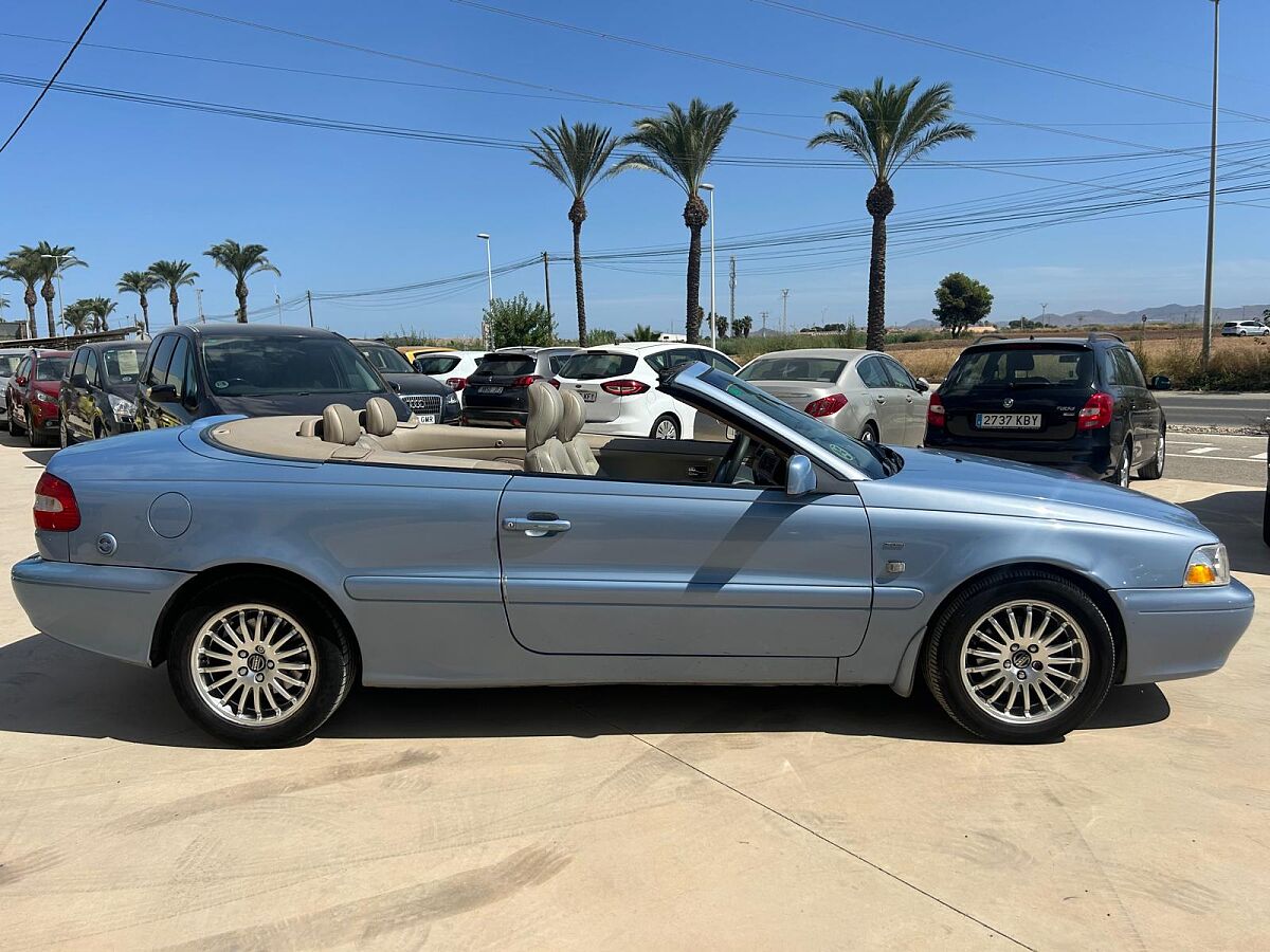 VOLVO C70 CONVERTIBLE 2.0 T AUTO LPG SPANISH RHD IN SPAIN 131000 MILES 2005
